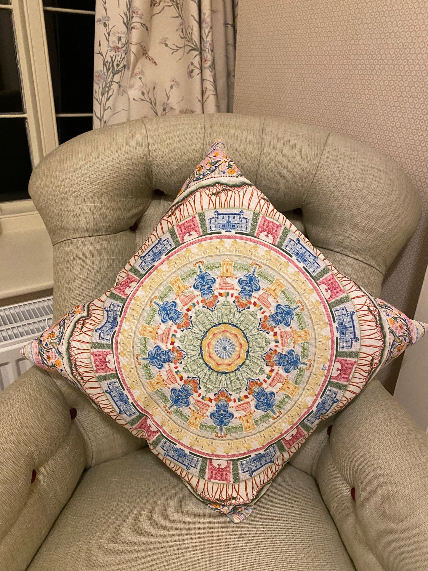 Rome themed cushion cover with cushion pad
