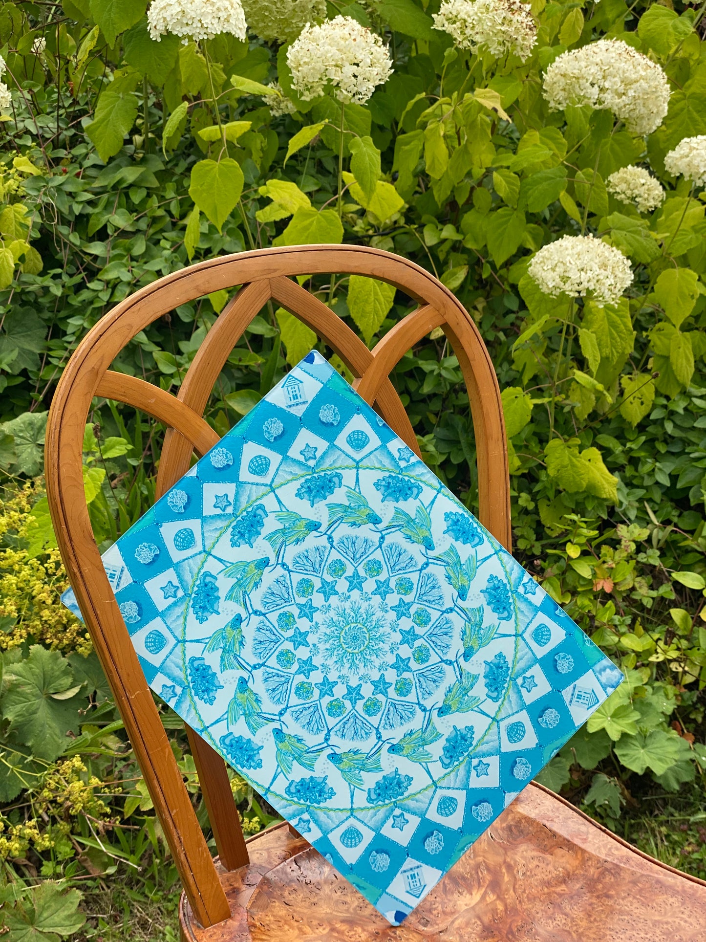 Glass cutting board