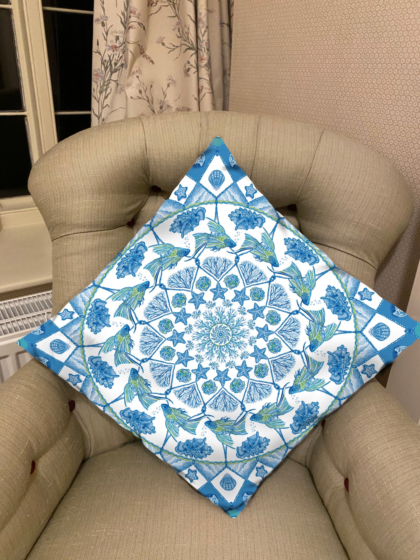 Seaside themed cushion cover with cushion pad